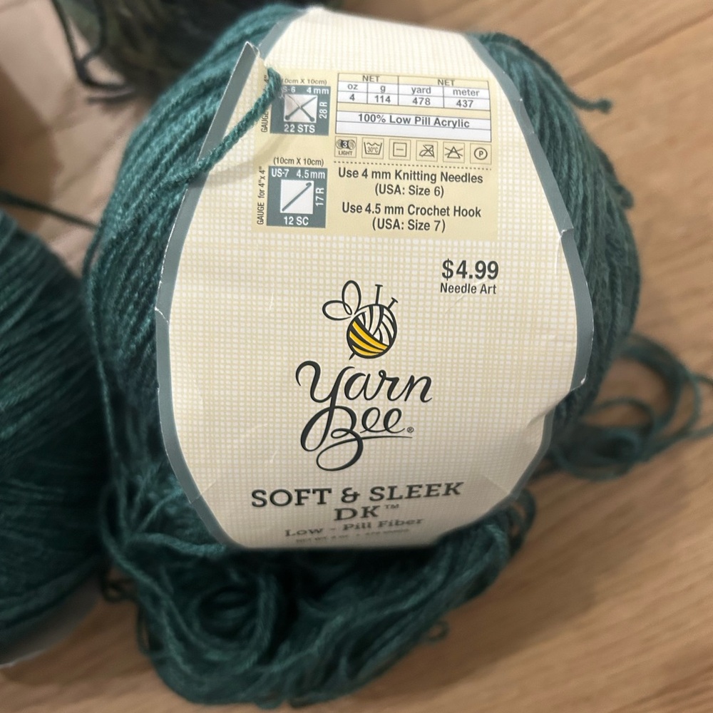Mixed Green Yarn Lot - Assorted Teal, Olive & Moss Skeins - Picture 6 of 7